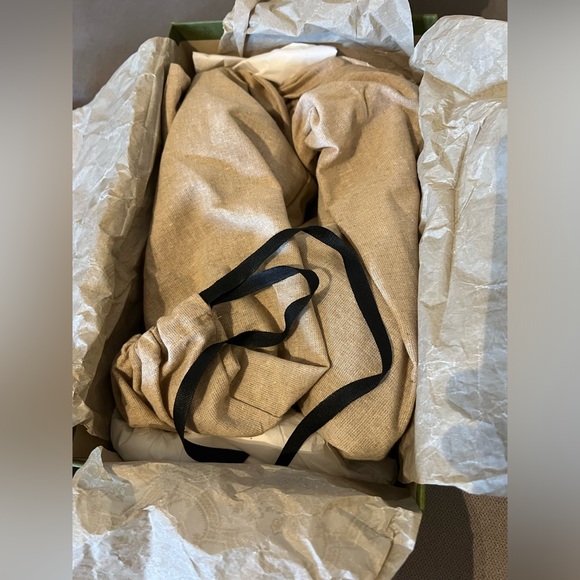 ‼️WOMEN'S GUCCI RUBBER SLIDE SANDAL‼️ - Picture 5 of 12